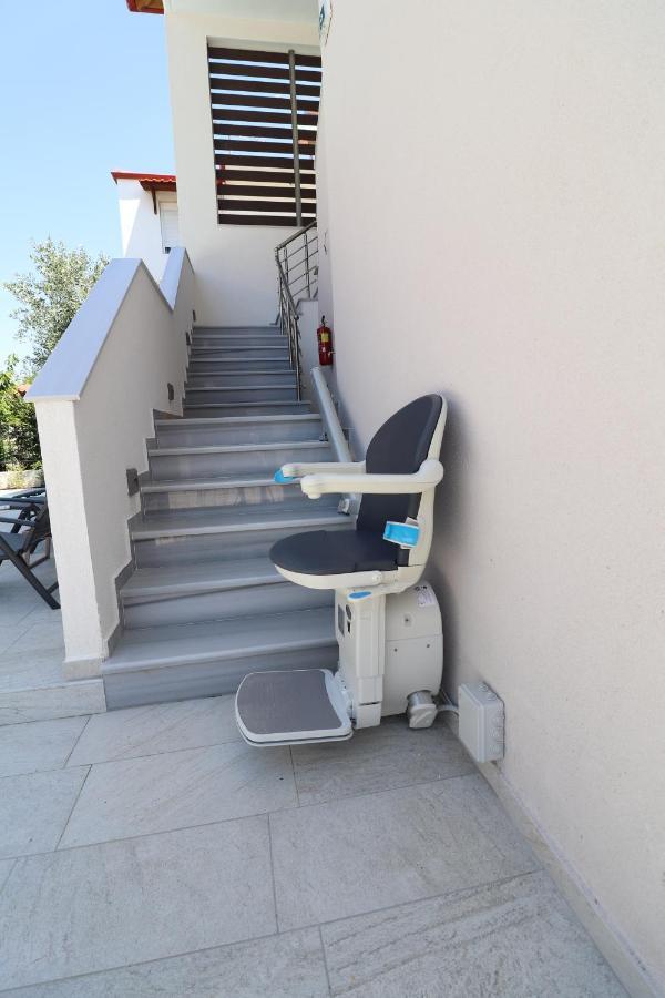 Sunshine Rooms And Suites Vrasná 外观 照片