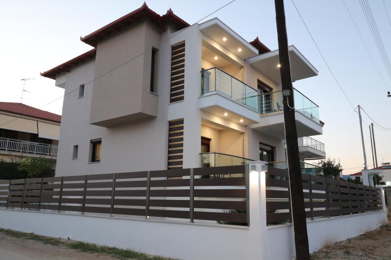 Sunshine Rooms And Suites Vrasná 外观 照片
