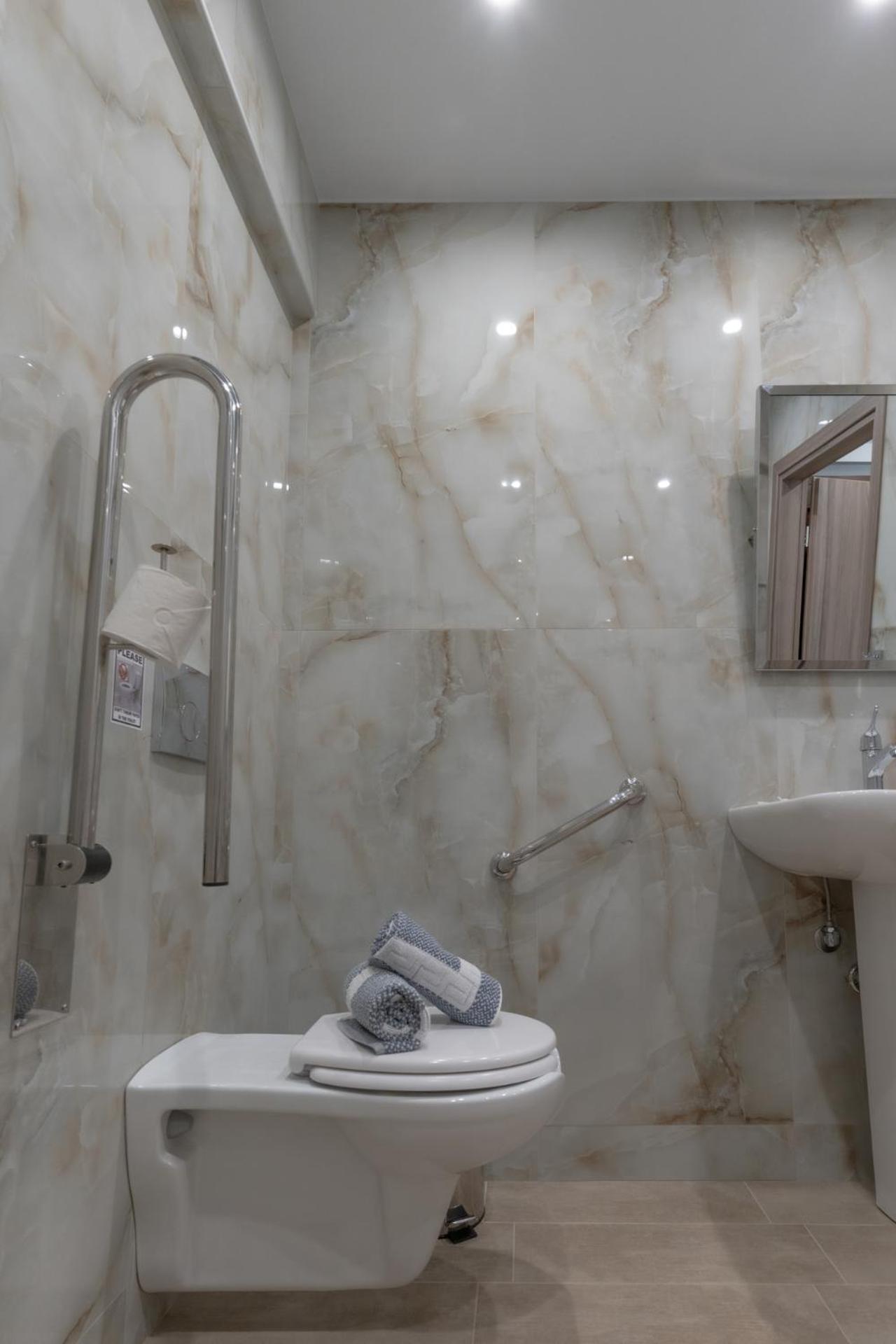 Sunshine Rooms And Suites Vrasná 外观 照片