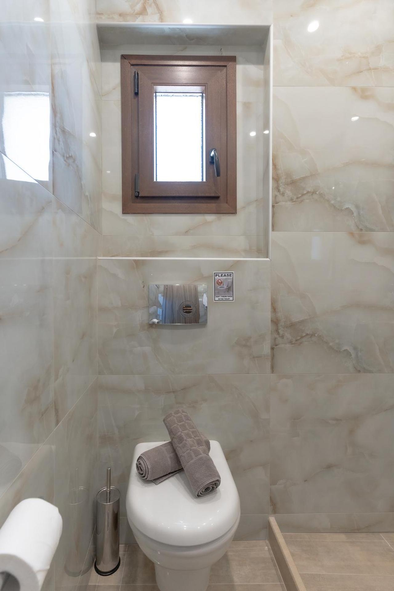 Sunshine Rooms And Suites Vrasná 外观 照片