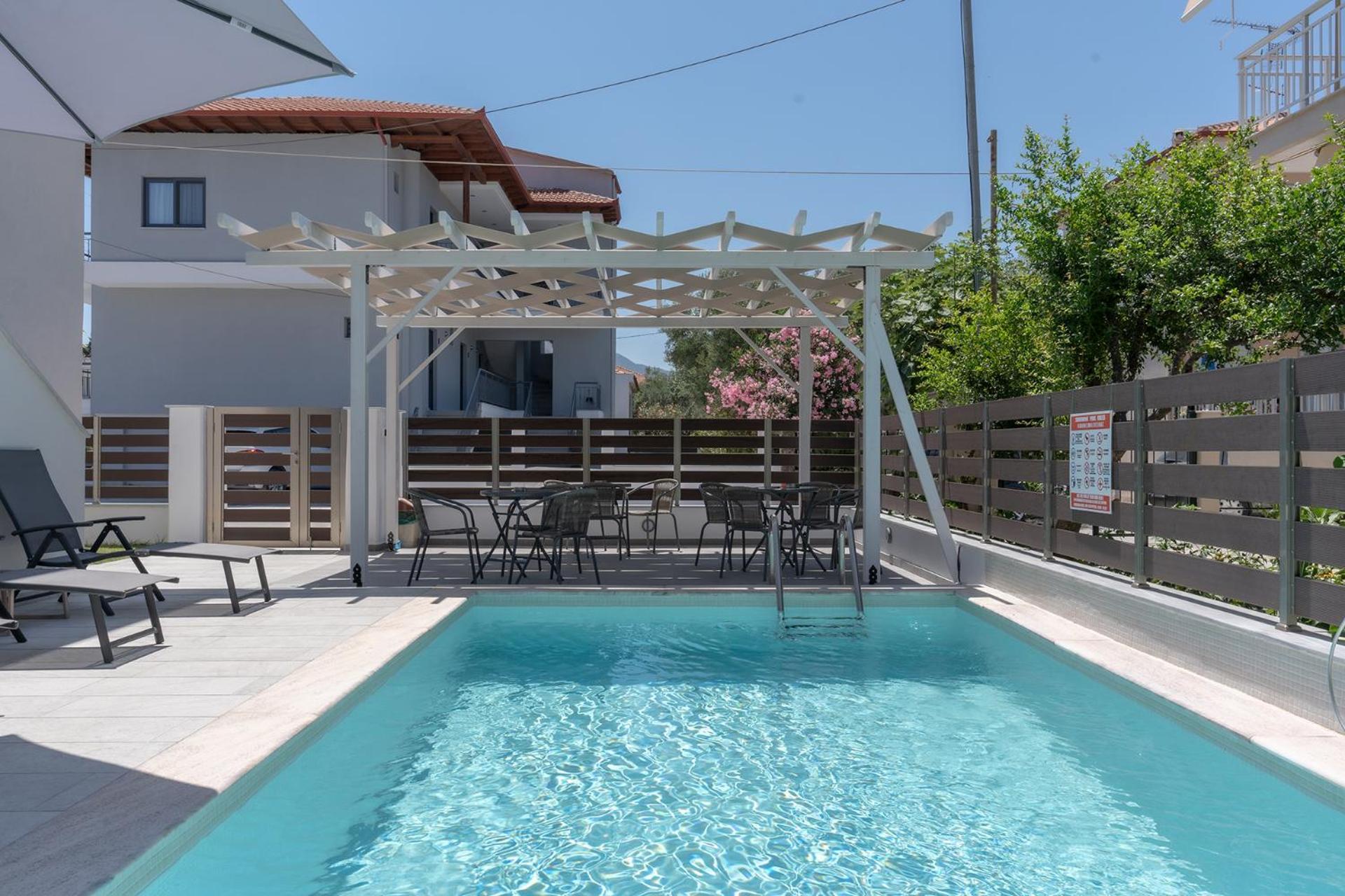 Sunshine Rooms And Suites Vrasná 外观 照片